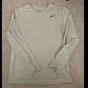 Men’s NIKE long sleeve top